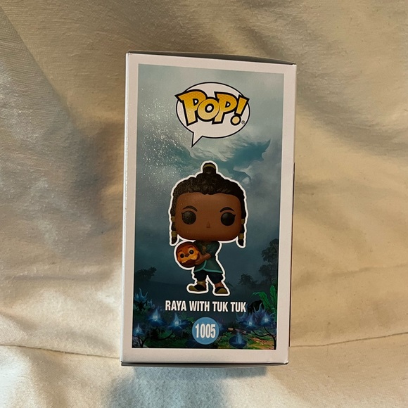 Raya and the Last Dragon Disney Funko Pop 1005 Raya with Tuk Tuk new exclusive - Picture 2 of 5
